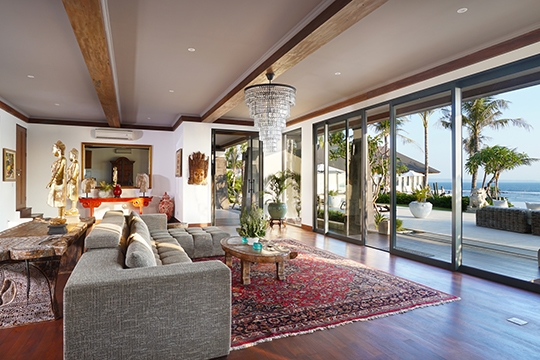 Tirtha Bayu Villa II - Grand living room design